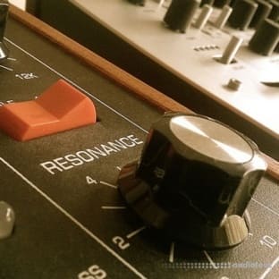 Toby Baker Vintage Synths Vol.1
