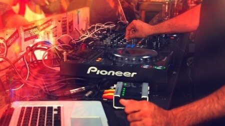 Udemy How To Get Dj Bookings At Festivals