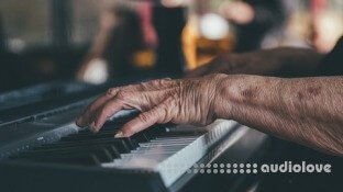 Udemy Piano For Performers Singers and Song Writers